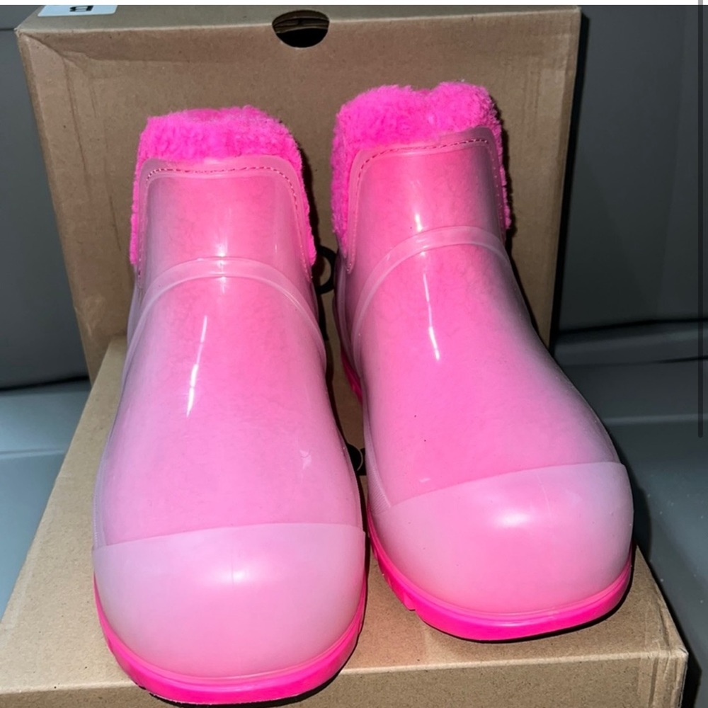 Ugg Raincloud - image 2